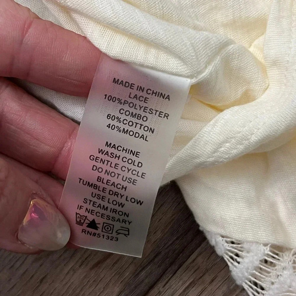 Two by Vince Camuto • Lace Top - Picture 7 of 8